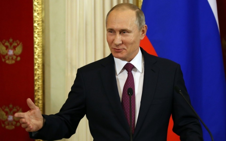 Csökkent Putyin támogatottsága egy felmérés szerint