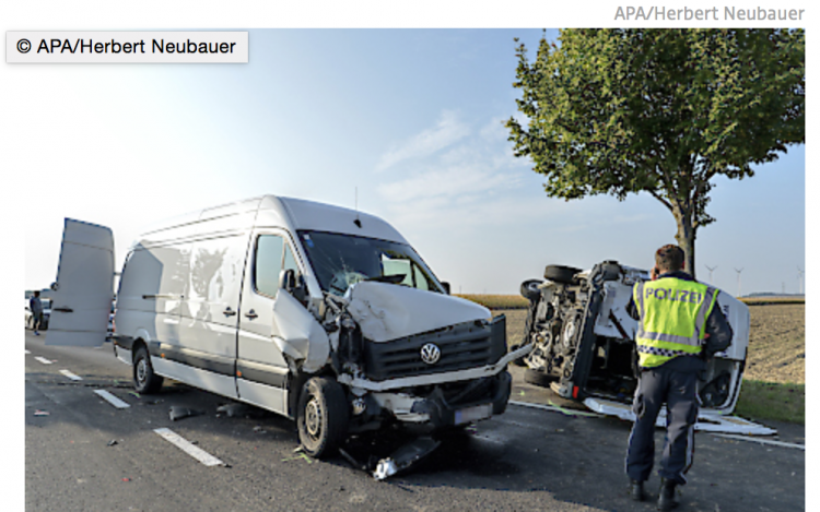 37 sérült - Két menekülteket szállító kisbusz karambolozott Burgenlandban