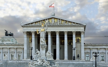 Kurz: az osztrák kormány mindent megtesz, hogy az emberek a lehető leggyorsabban visszaszerezzék a szabadságukat