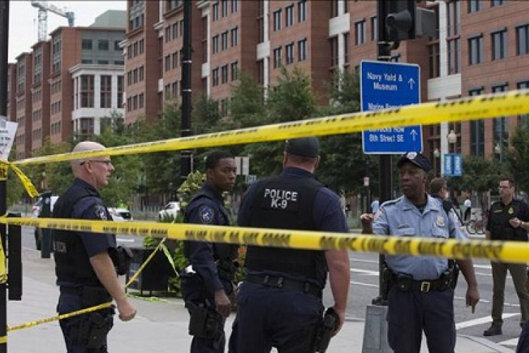 Washingtoni támadás - Tucatnyi halottja van a lövöldözésnek