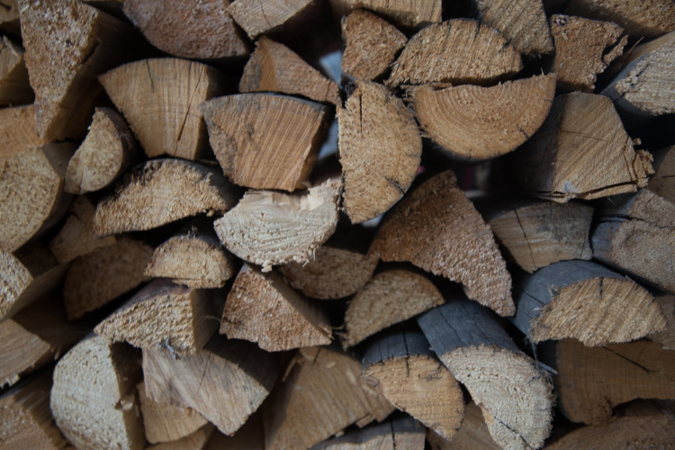 Tűzifa „akciós” áron