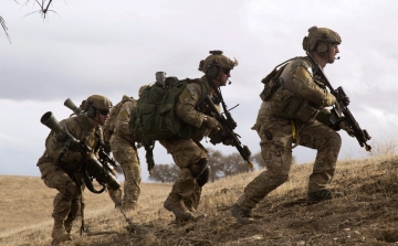 Washingtonban újabb több száz amerikai katona Irakba küldését mérlegelik