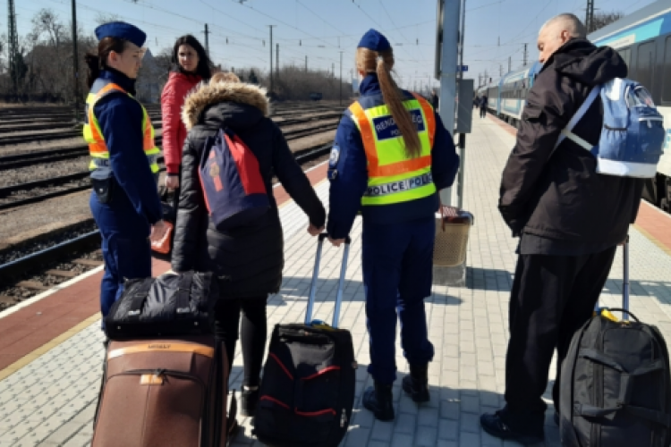 Több mint kilencezren érkeztek szombaton Ukrajnából 
