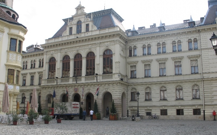 A soproni közgyűlés májusi ülése