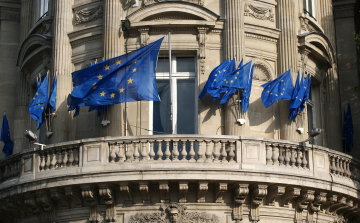 Von der Leyen: az uniós szankciók megmaradnak