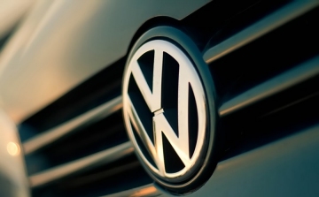 A dízelbotrány miatt leminősítette a Volkswagent a Moody\'s