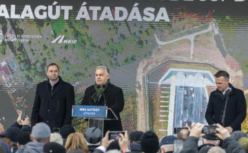 Átadták a Bécsi-dombi alagutat
