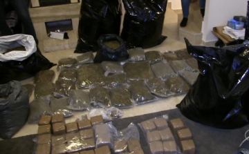 Több mint 140 kiló drogot találtak egy dílernél - VIDEÓ