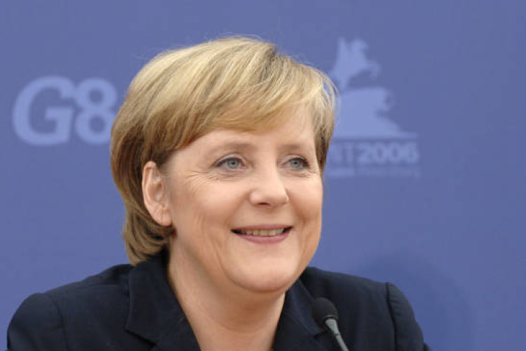 Találgatás indult Angela Merkel NDK-s múltjáról