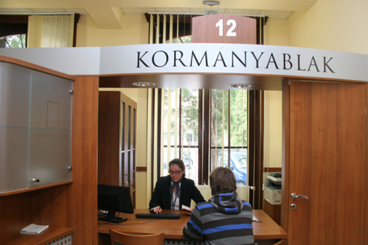 Július 1-jén zárva lesznek a kormányablakok 