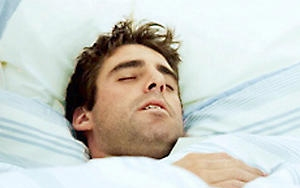 Az alvási apnea növeli a hirtelen szívmegállás kockázatát