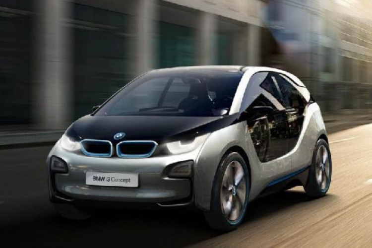 Már nyáron rendelhető lesz az elektromos BMW i3