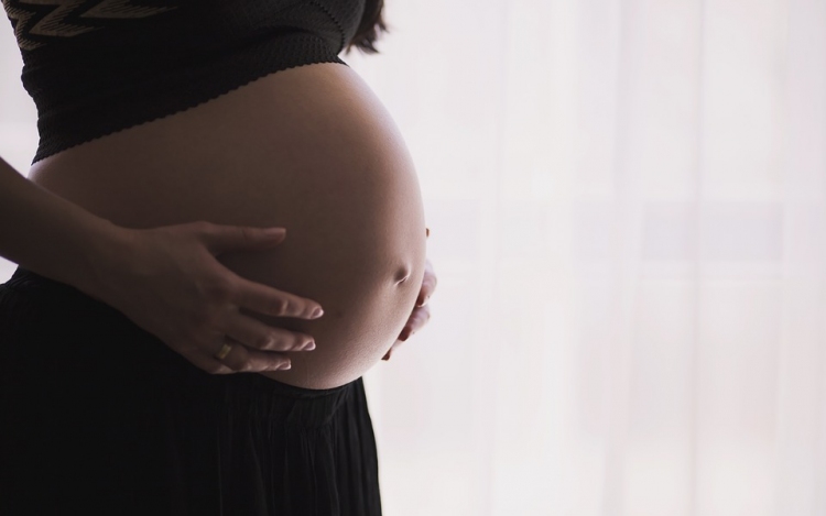 A várandósság alatti testmozgás csökkenti a születendő gyerek elhízásának esélyét