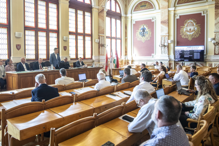 A Balfi út és a Kisvárkerület felújítását is tárgyalta a közgyűlés