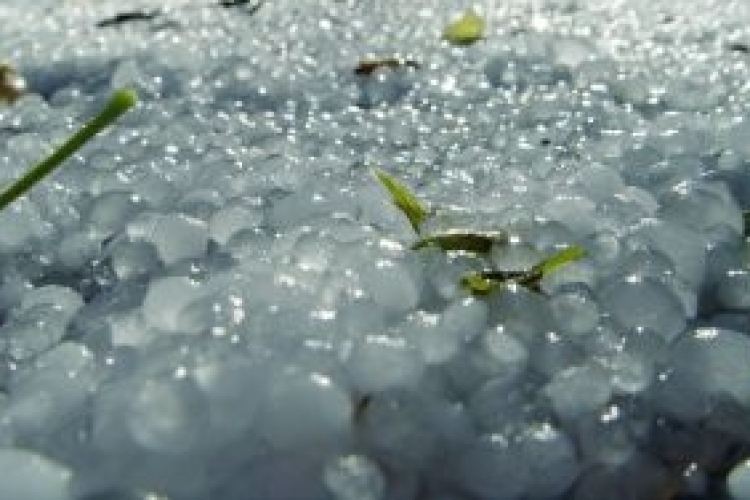 Vihar - Dió nagyságú jég esett Szombathelyen és környékén