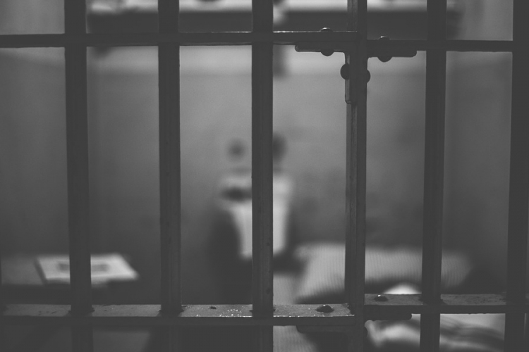 Letöltendő börtönt kapott gyermekpornográf felvételek miatt egy férfi